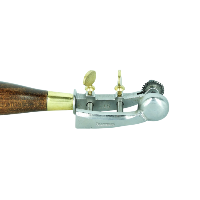 Pricking / marking wheel set, with reservoir and fence