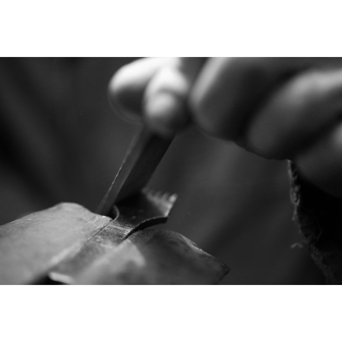 GRIFFE A FRAPPER (série 702)