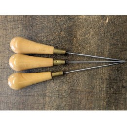Round leather sewing awl with handle - 11 to 13cm