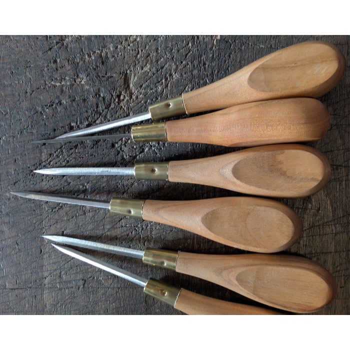 Diamond shaped leather sewing awl with handle - 38 to 150mm