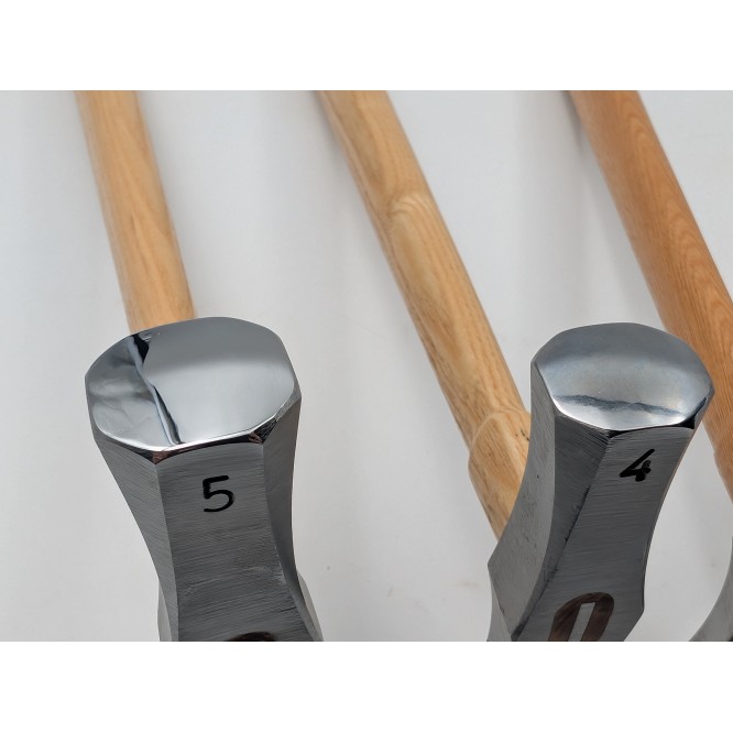 Harness hammer
