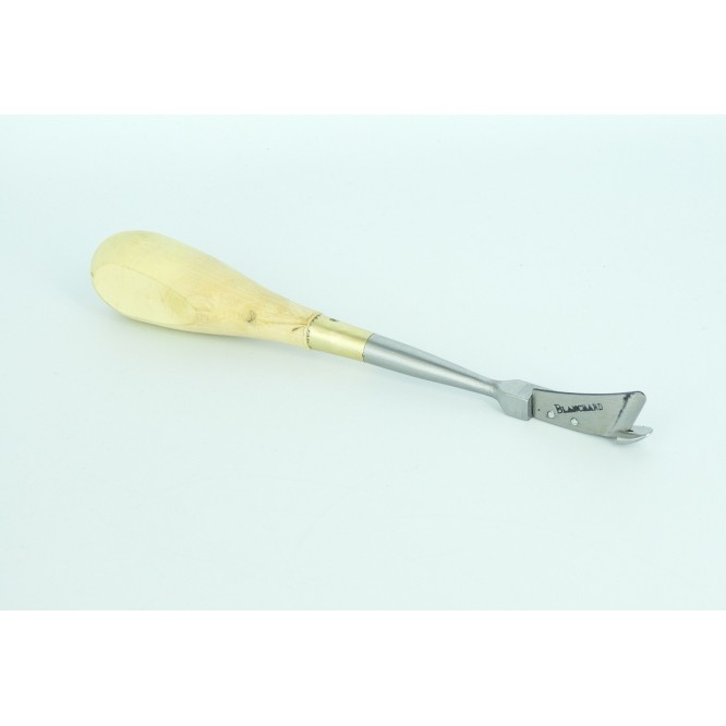 CUCHILLO DE TRINCHAR CON HOJA MÓVIL