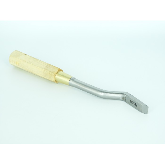 Angled ripping chisel wood handle