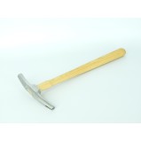 MARTEAU DE TAPISSIER GARNISSEUR AIMANTE MANCHE BOIS