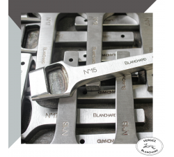 Punzone oblungo - Da n. 3 a n. 18