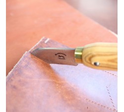 SERPETTA DA FRUSTA CON MANICO IN LEGNO