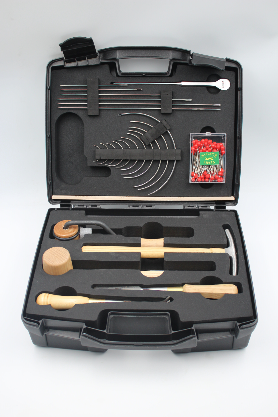 KIT D'OUTILS TAPISSIER COMPLET